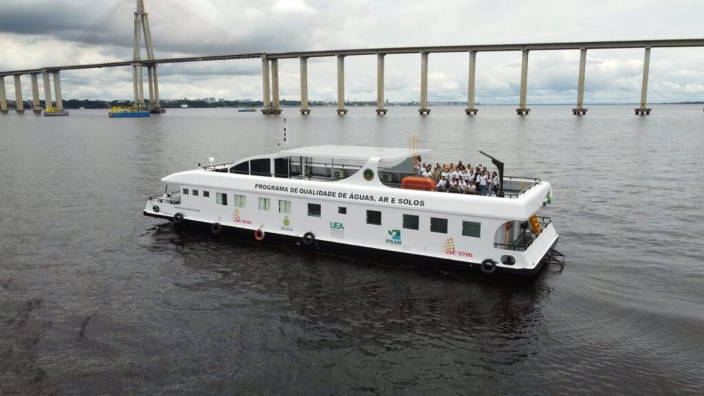 Barco de Pesquisa é usado no ProQAS da UEA - Foto: Rafael Lopes